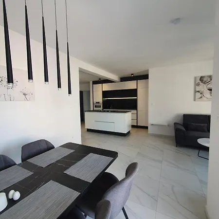 Betty's Luxus - 2 Pools *