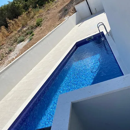 Betty's Luxus - 2 Pools Lejlighed *