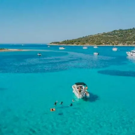 Betty's Luxus - 2 Pools Appartement Trogir