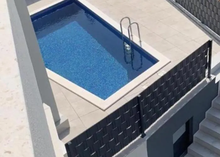 Betty's Luxus - 2 Pools Lejlighed *