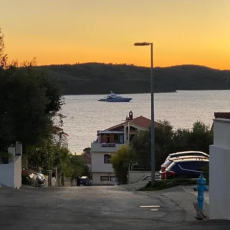 Betty's Luxus - 2 Pools * 트로기르