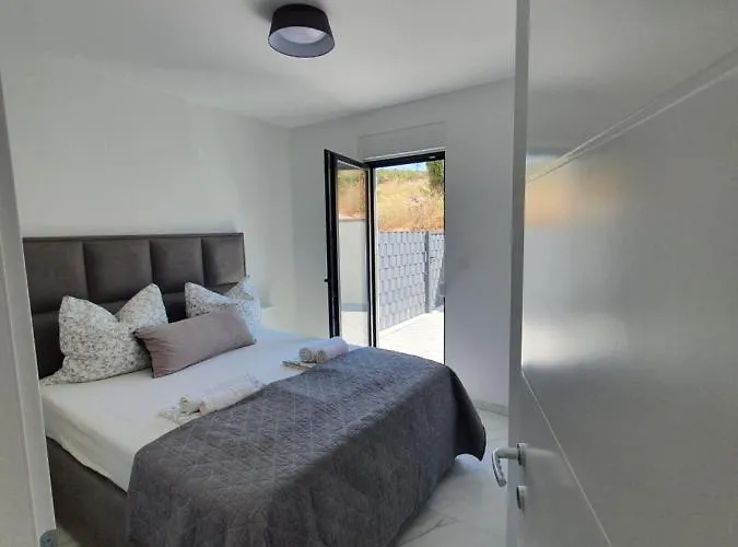 Betty's Luxus - 2 Pools Trogir