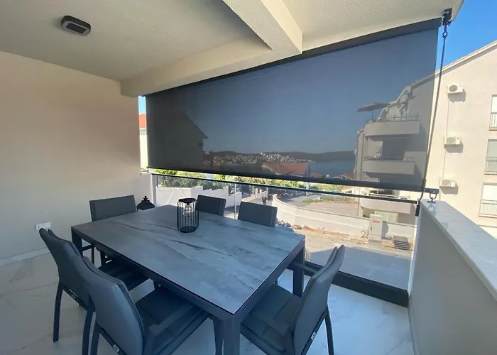 Apartment Betty's Luxus - 2 Pools Trogir