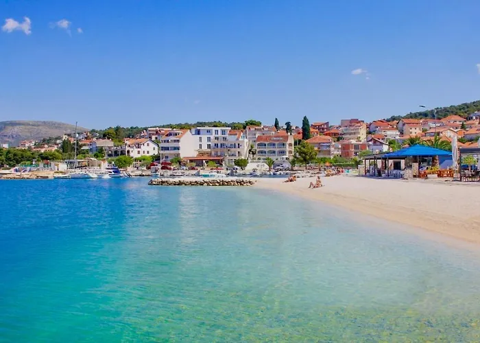 Betty's Luxus - 2 Pools Apartment Trogir