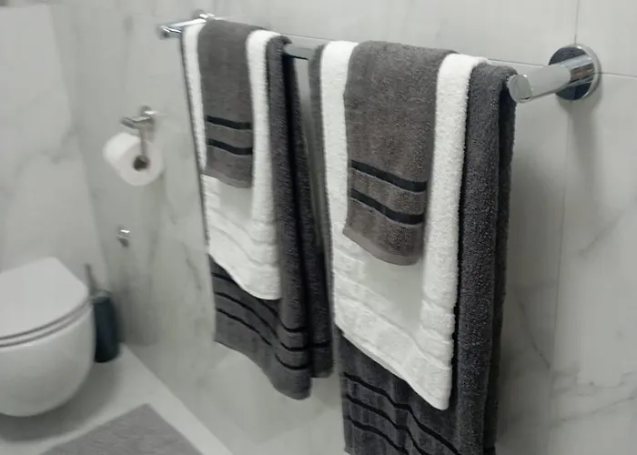 Betty's Luxus - 2 Pools Apartment