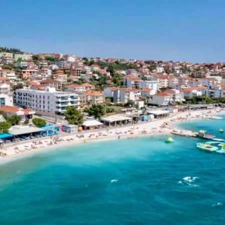 Betty's Luxus - 2 Pools Apartamento *