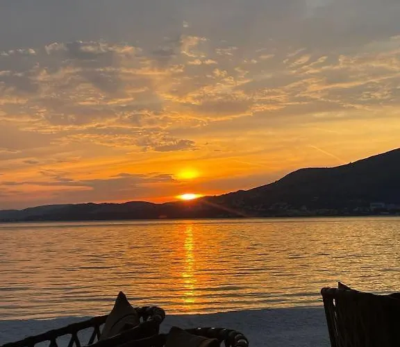 Betty's Luxus - 2 Pools * تروغير