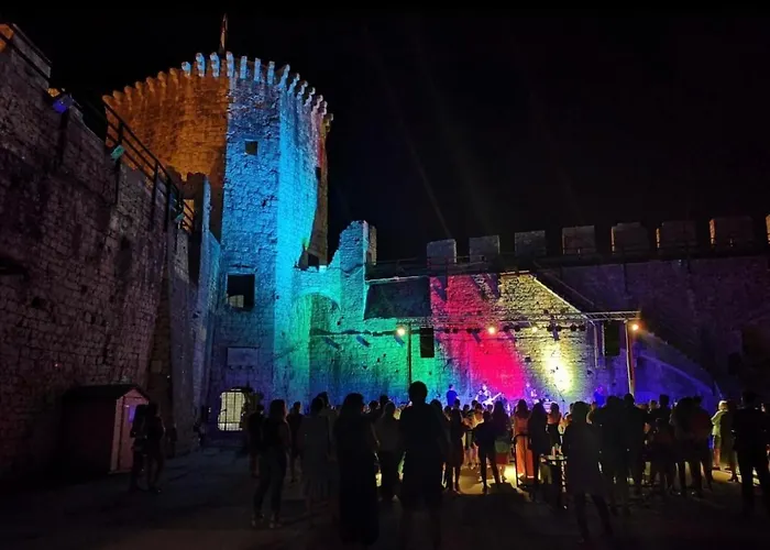 شقة Betty's Luxus - 2 Pools *